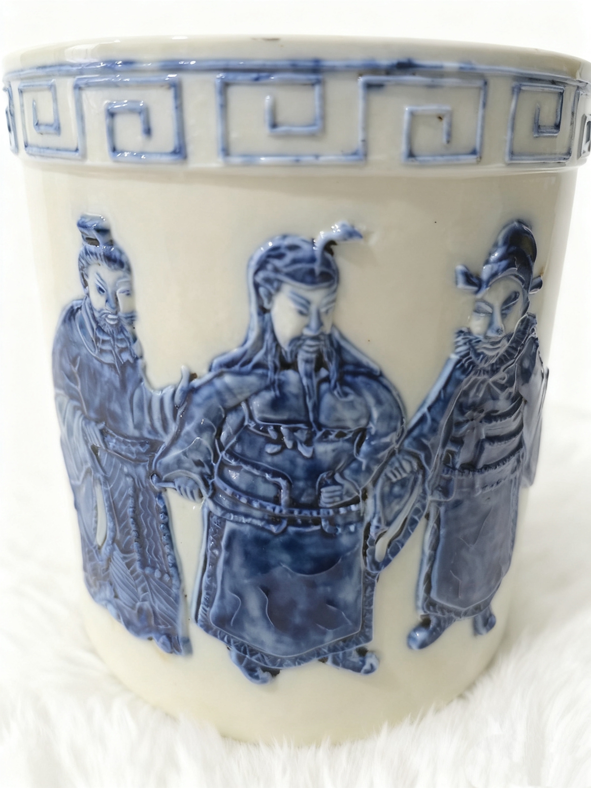 清代刘关张三结义诗文笔筒